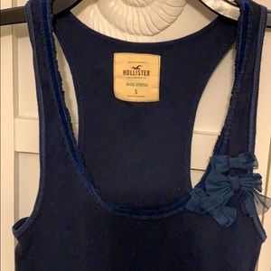 Navy blue Hollister California. Stretch S